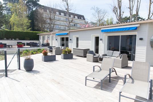 Hotel bar La Piscine