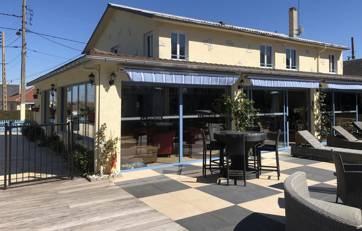 Hotel bar La Piscine