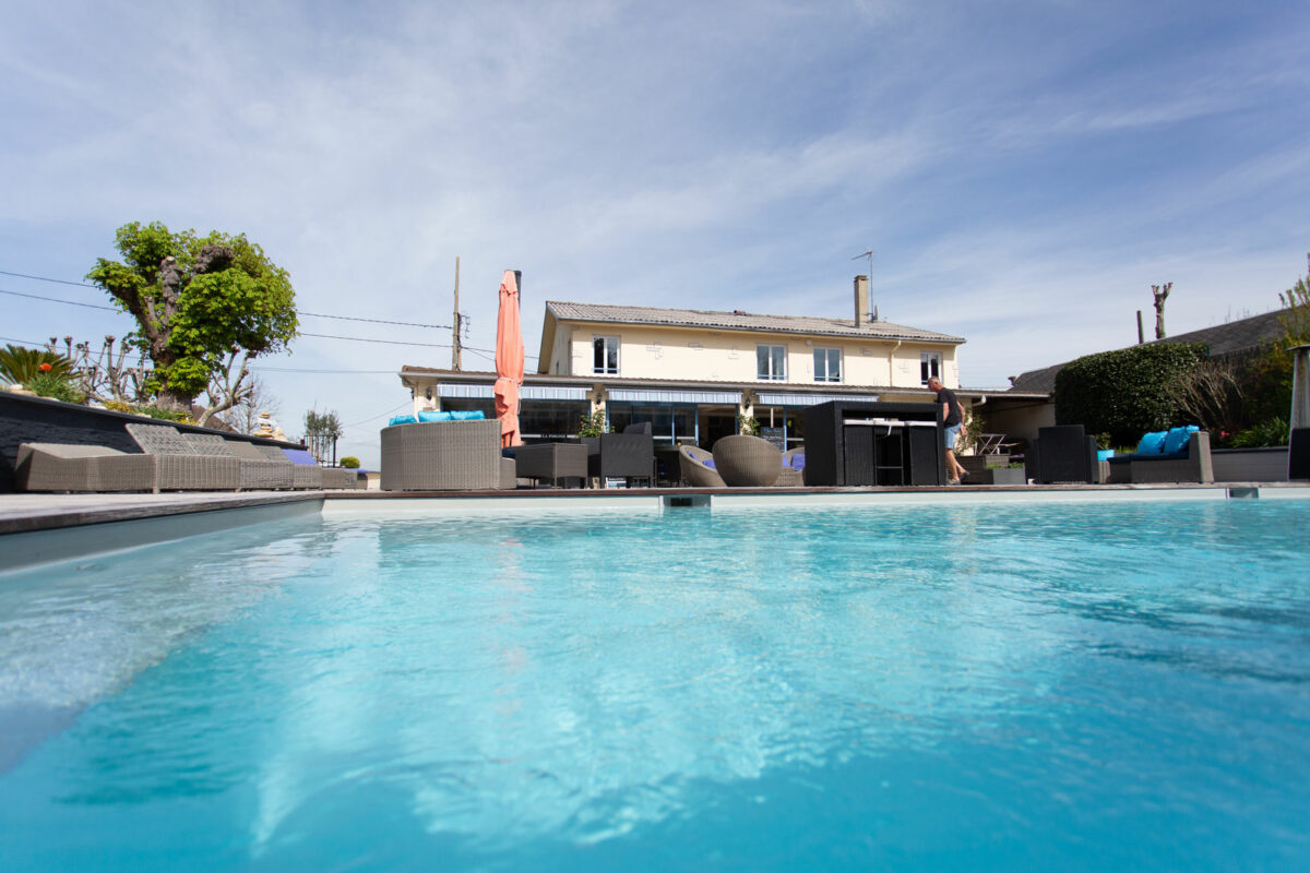 Hotel bar La Piscine