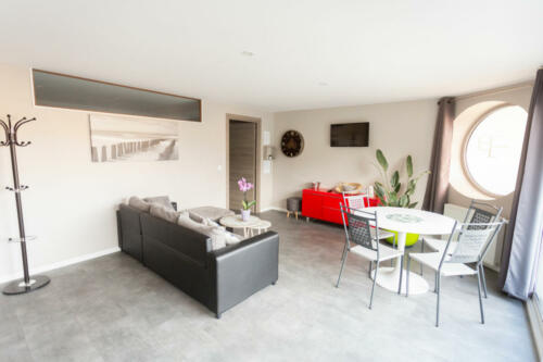 APPARTEMENT VUE SUR PISCINE